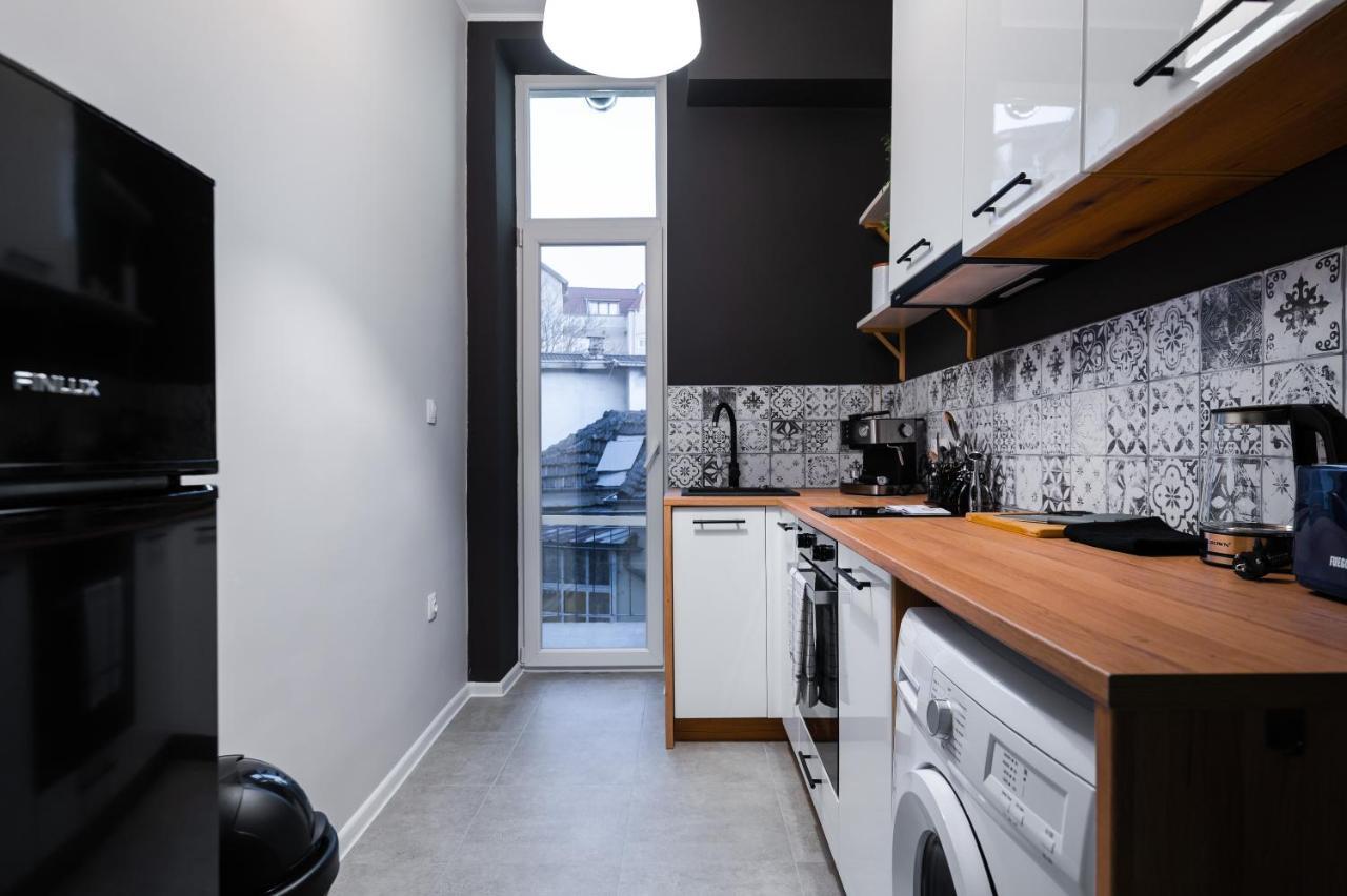 New Black & White - 2Bdr Apartment With Balcony Sofía Exterior foto