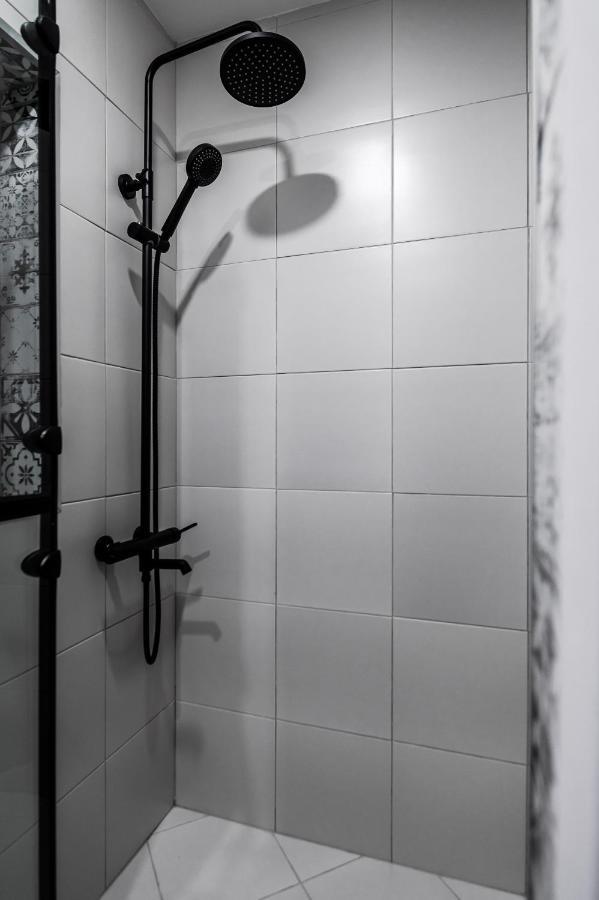 New Black & White - 2Bdr Apartment With Balcony Sofía Exterior foto